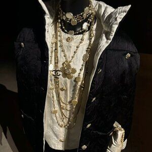 ✨ Authentic CHANEL Multi-Strand Baroque Pearl & Lapis Crystal Choker Necklace ✨